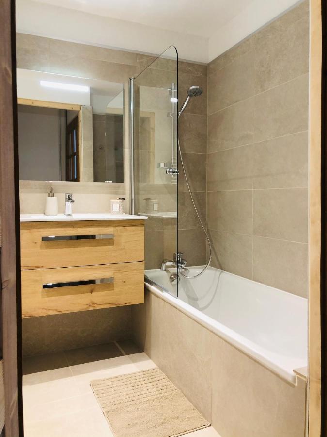 Ferienwohnung Mont Blanc 43, Vue Mont Blanc , Balcon, Parking Chamonix Exterior foto