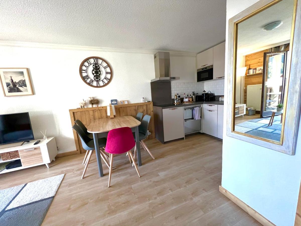 Ferienwohnung Mont Blanc 43, Vue Mont Blanc , Balcon, Parking Chamonix Exterior foto